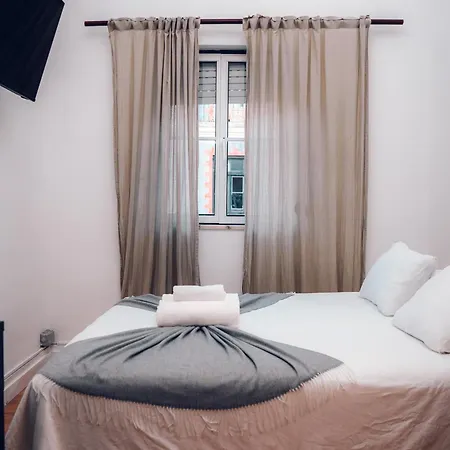 Guest house Alameda *